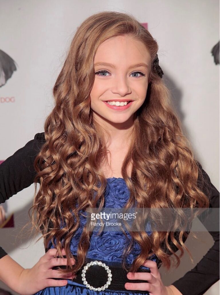 Facetune_02-11-2022-00-57-57